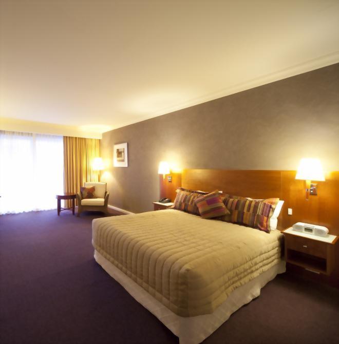 Century Inn Traralgon - King Suite